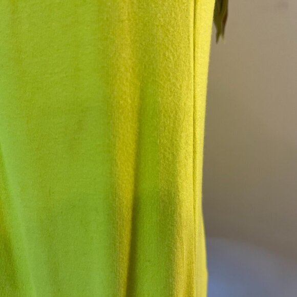 Reebok Women's Fluorescent Activewear Tank Top w/ Built in Bra - Size Large -NWT - Picture 3 of 5